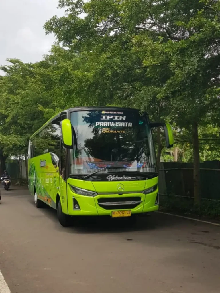 sewa bus mini isi 35 sidoarjo